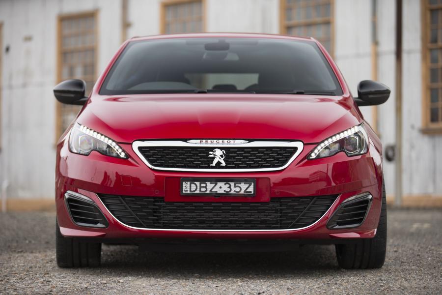  Peugeot 308 GTi 2016 года  (AU) (фото 15 из 30)